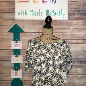 Shirts,leggings and skirts